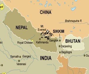 himalayan-nations-map-nepal-china-bhutan-india-lg