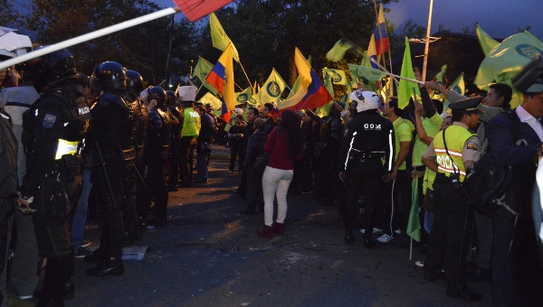 Gustavo Fuchs: Ekvador Muhalefeti ve Sağcı Stratejiler