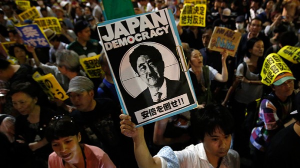 japan-protest-constitution-military