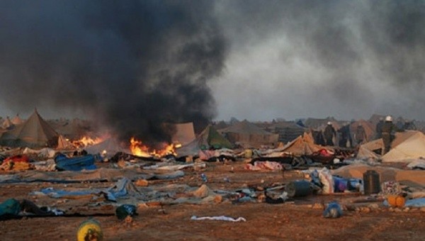 Fas kuvvetleri Batı Sahra sığınmacılarının kaldığı kamptaki binlerce çadırı söktü. | Fotoğraf: Dosya / AFP