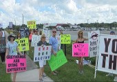 Florida'da tazı protestosu