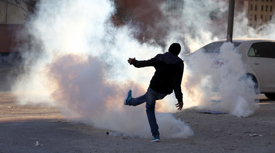 Bahreyn: İsyanın Yıldönümünde Yüzlerce Protestocu Polisle Çatıştı