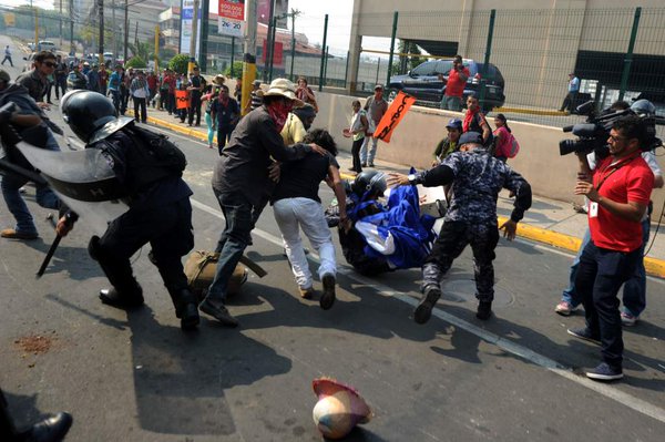 Honduras: Çevre ve Toplumsal Adalet Savaşçılarına Saldırı