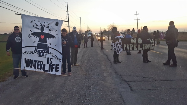 Kanada: Six Nation Dakota İle Dayanışmak İçin Yol Kesti