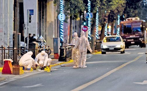 Yunanistan: Devrimci Mücadele Üyesi Lambros Foundas Anısına Polise Bombalı Saldırı