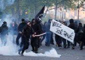 Fransa: Seçimlere Karşı Barikatların Gecesi