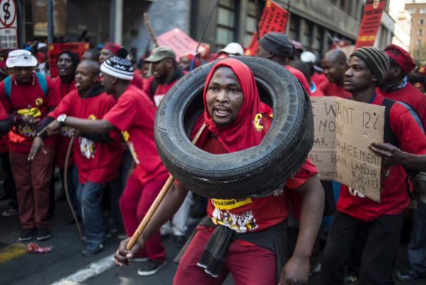 Güney Afrika: NUMSA Yabancı Düşmanlığına Karşı Sömürgecilikle Savaşıyor