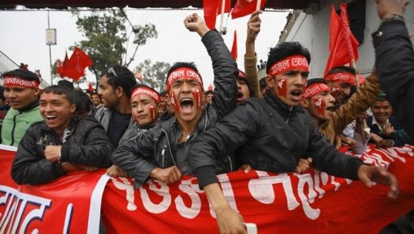 Nepal ve Venezuela Seçimlerini Sol İttifaklar Kazandı